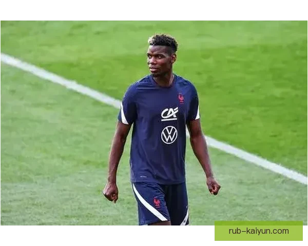 奥纳纳反应速度持续提升，状态备受关注，助球队稳固后防。