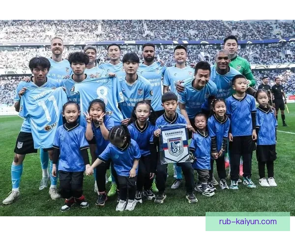 中国足球22年后重返决赛,状态回暖令人期待 中国足球22年后重返决赛,状态回暖令人期待